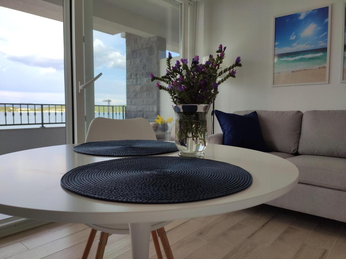 Apartmani Sara 2 Betina  Εξωτερικό φωτογραφία